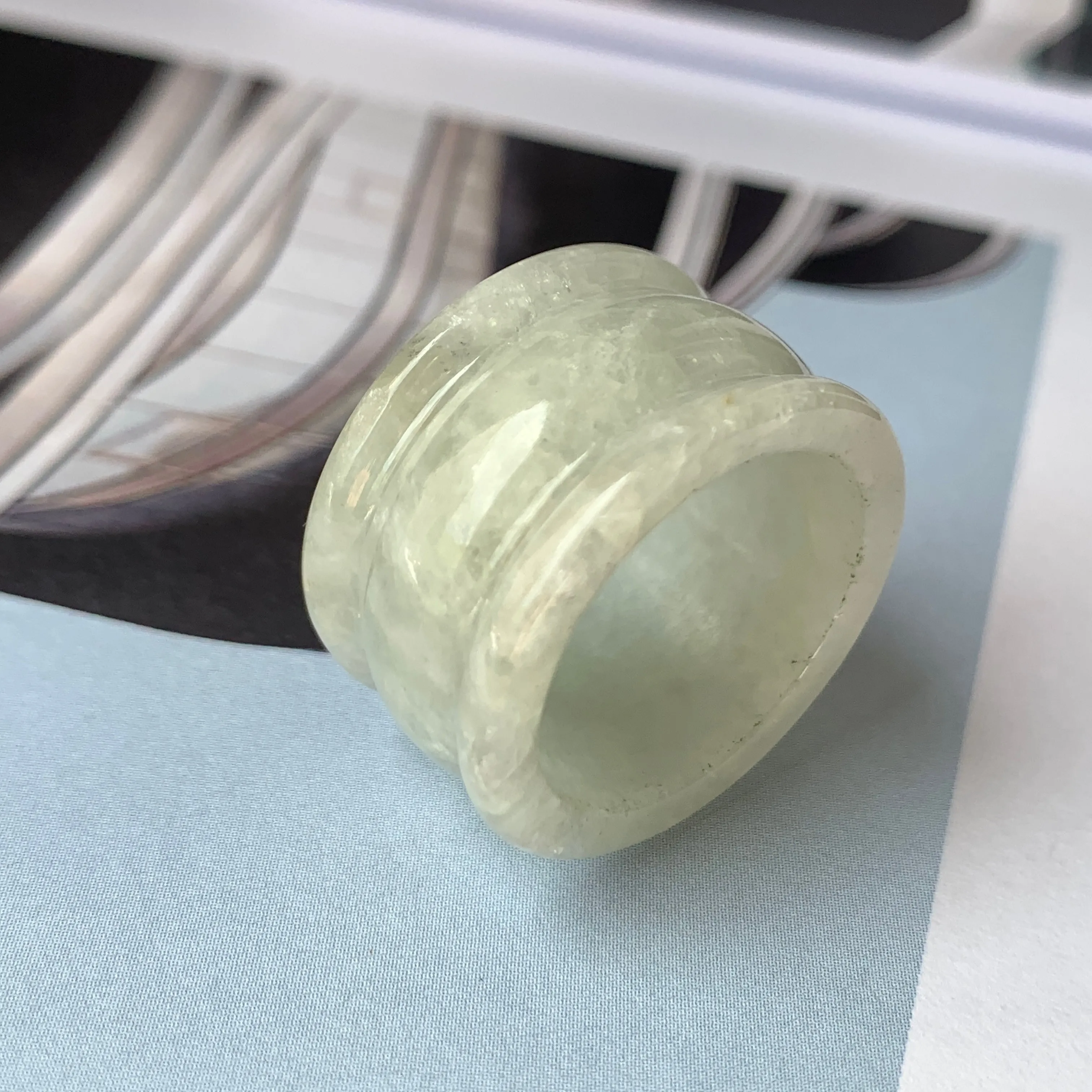 19.3mm A-Grade Natural Light Yellowish Green Jadeite Archer Ring Band No.161581