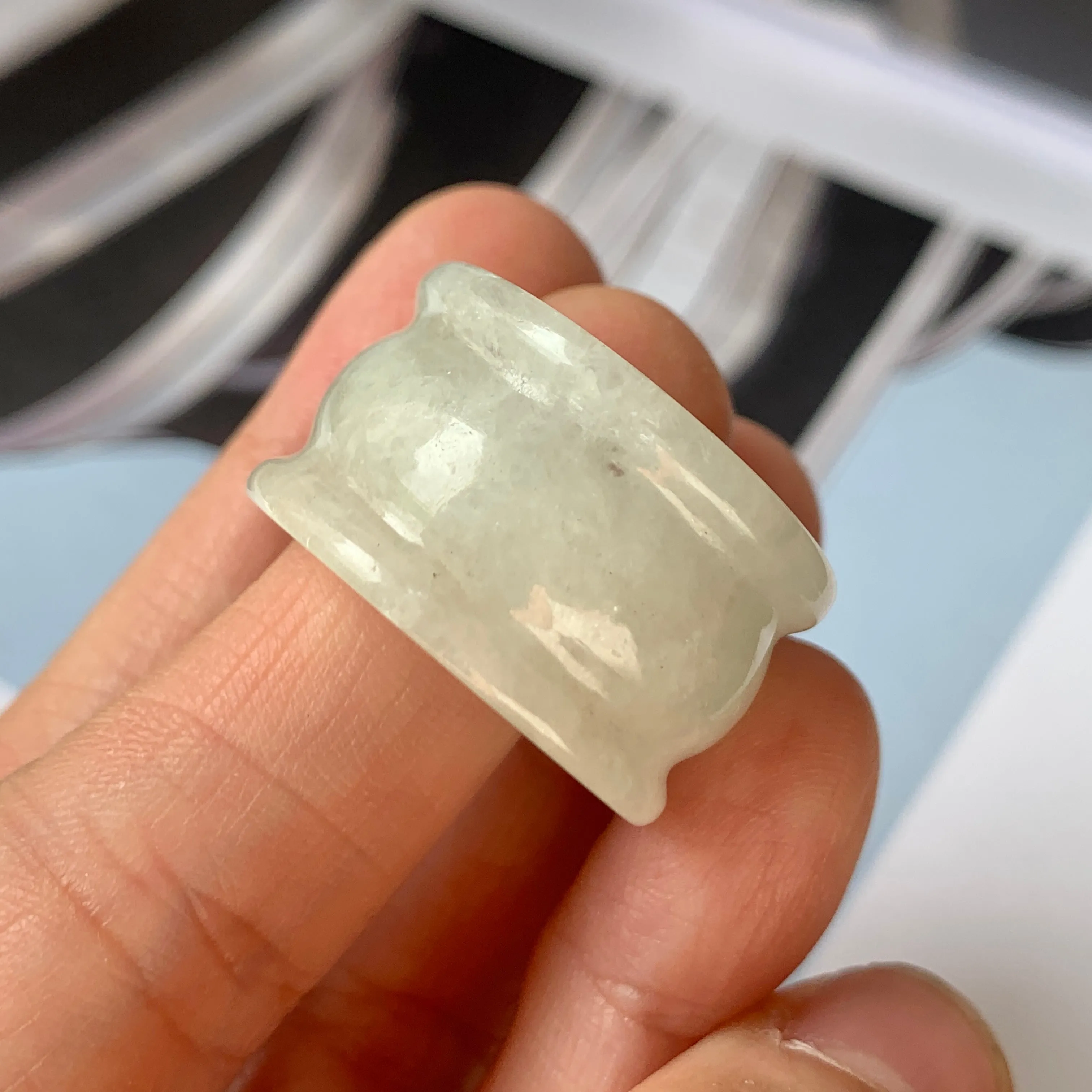 19.3mm A-Grade Natural Light Yellowish Green Jadeite Archer Ring Band No.161581