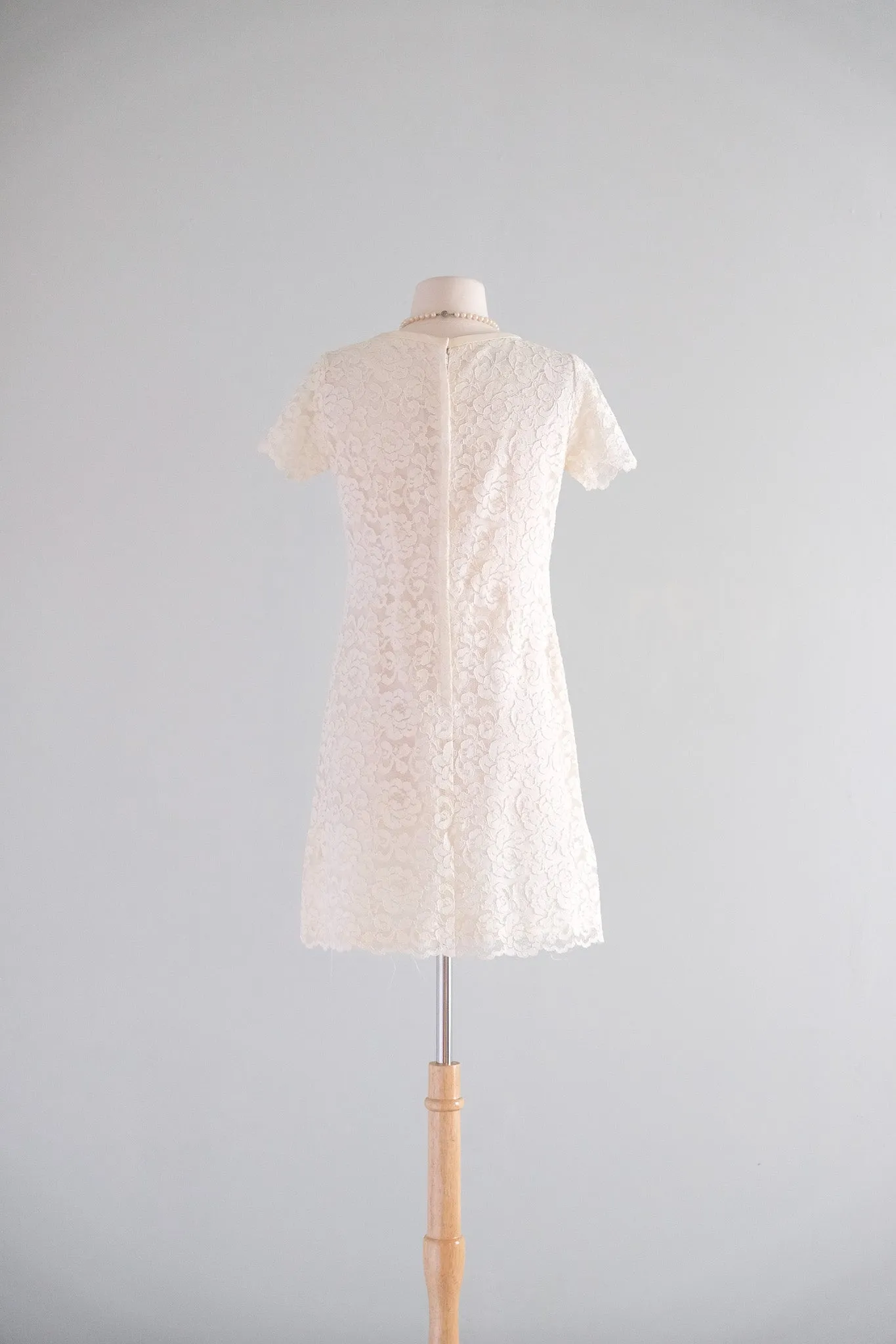 Darling 1960's Ivory Lace Mod Bride Mini Dress / S