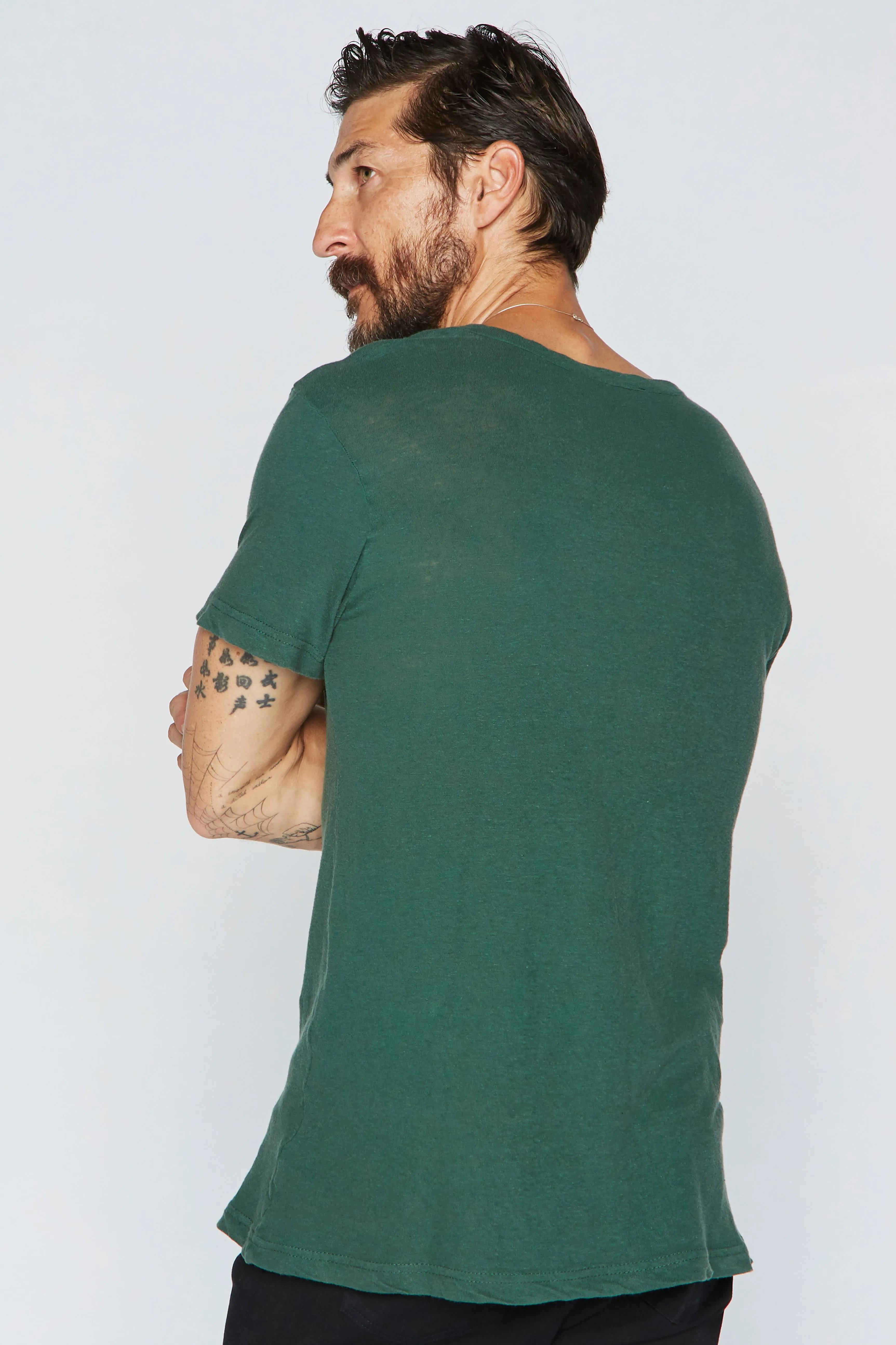 Men's Linen Blend Wide Neck Band Tee