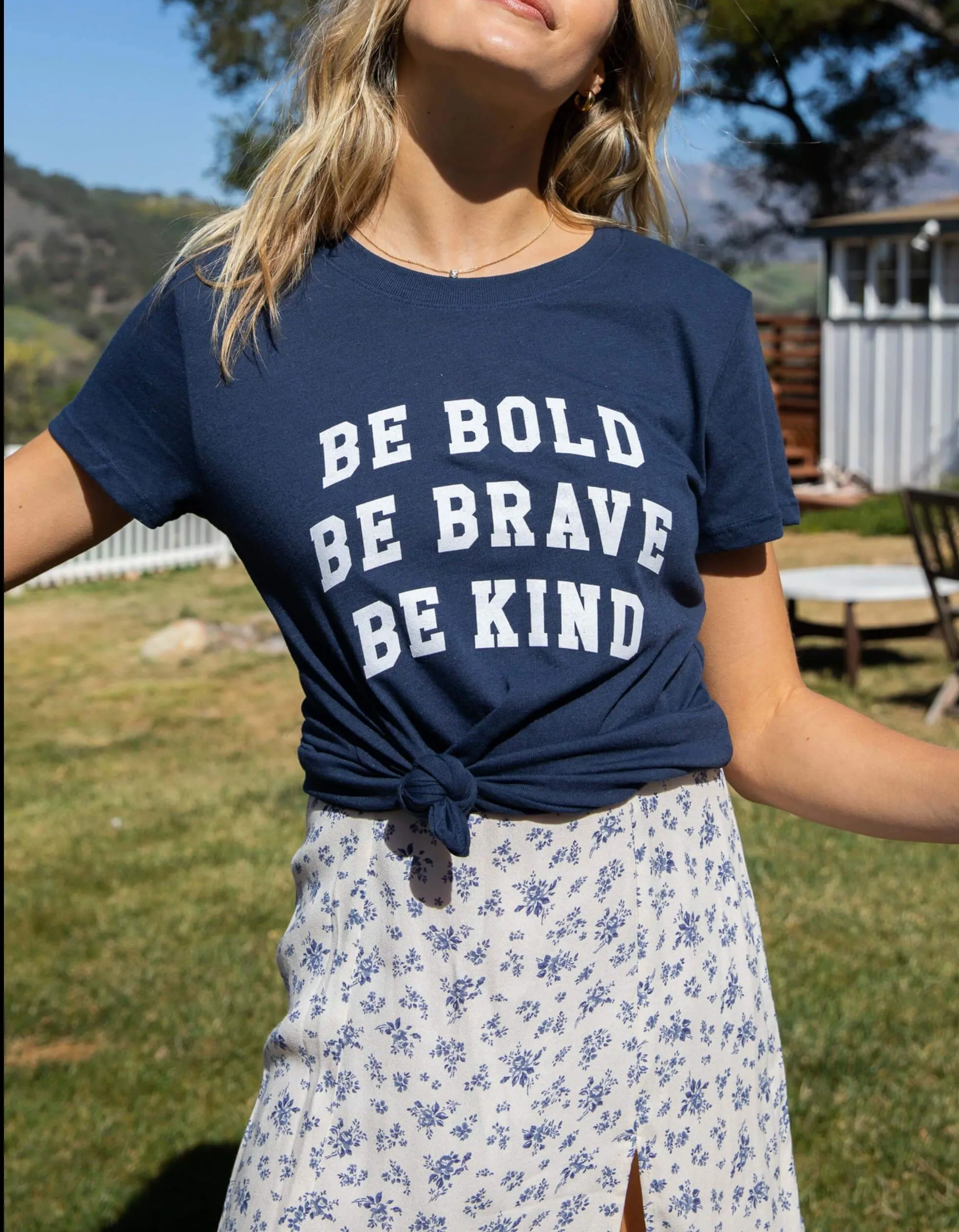 SUB_URBAN RIOT Bold Brave Kind Loose Tee