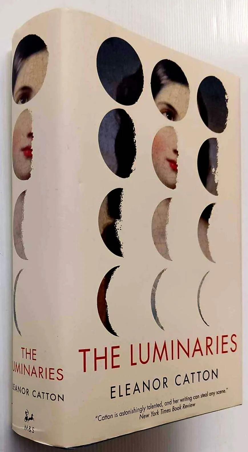 THE LUMINARIES - Eleanor Catton