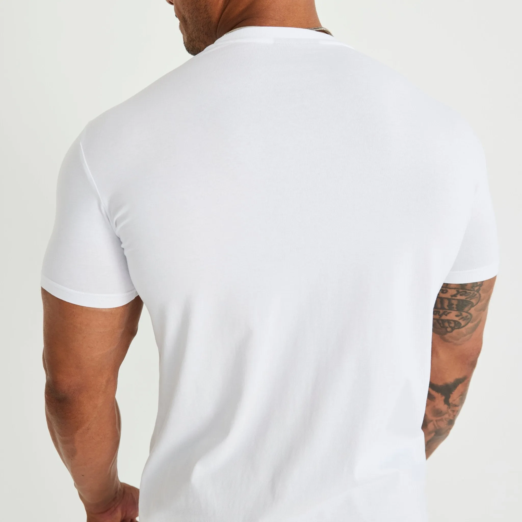 Vanquish Essential White Slim Fit Short Sleeve T Shirt